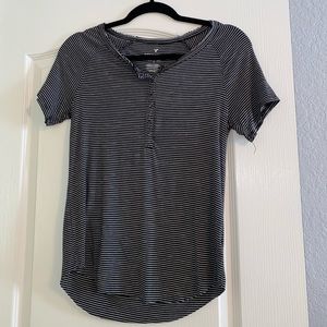 striped button up top